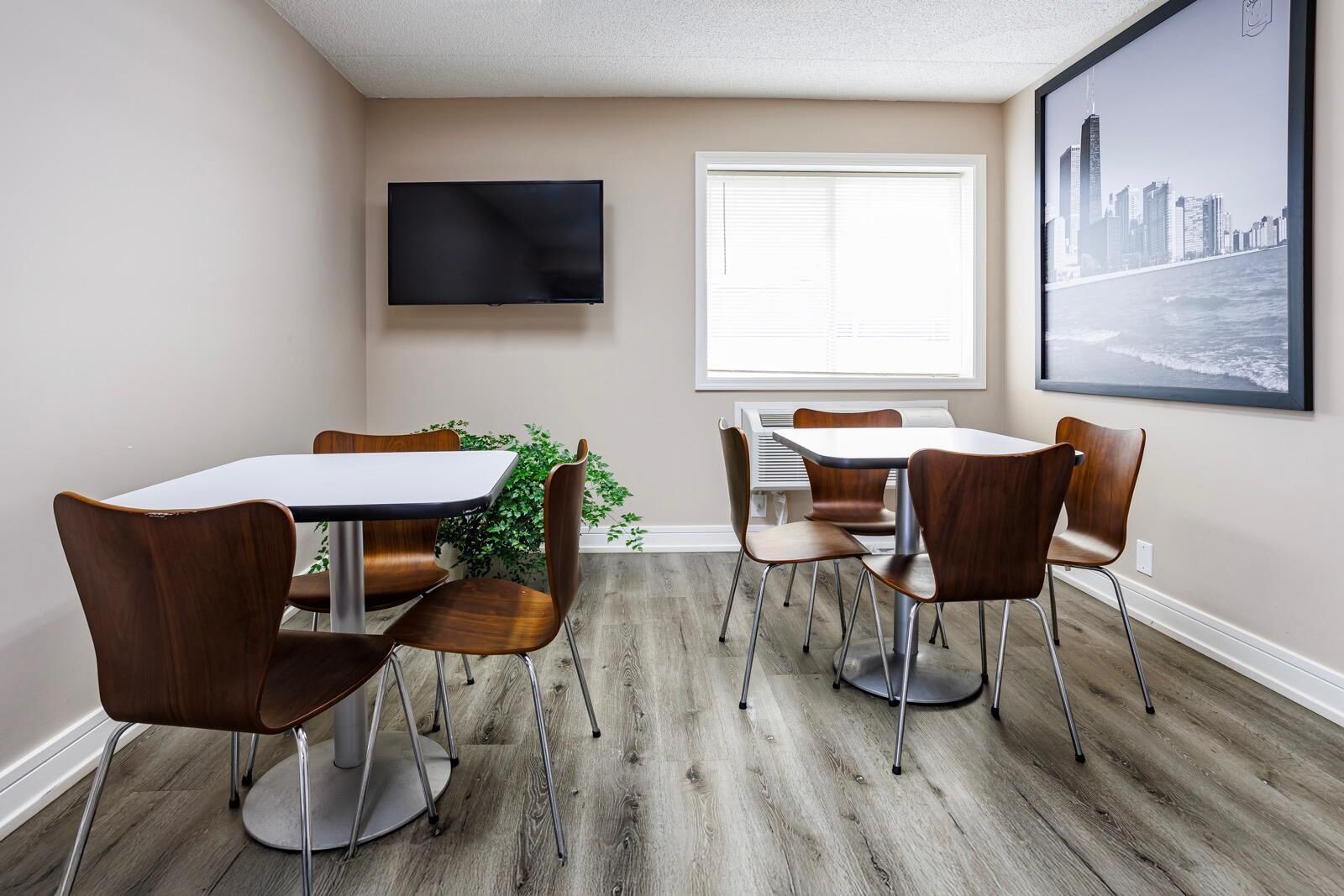 Foto - Super 8 by Wyndham Rockford South