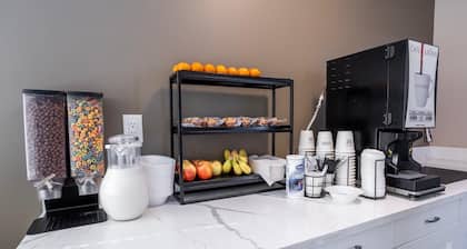 Super 8 by Wyndham Rockford South