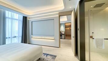Superior Suite, 1 King Bed, Non Smoking | Premium bedding, minibar, in-room safe, laptop workspace