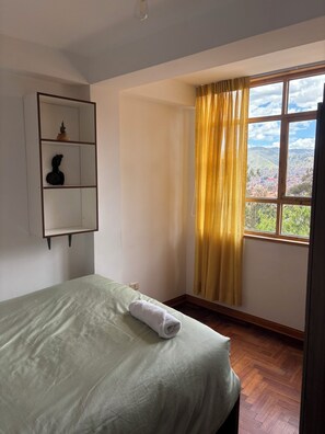 3 bedrooms, WiFi, bed sheets