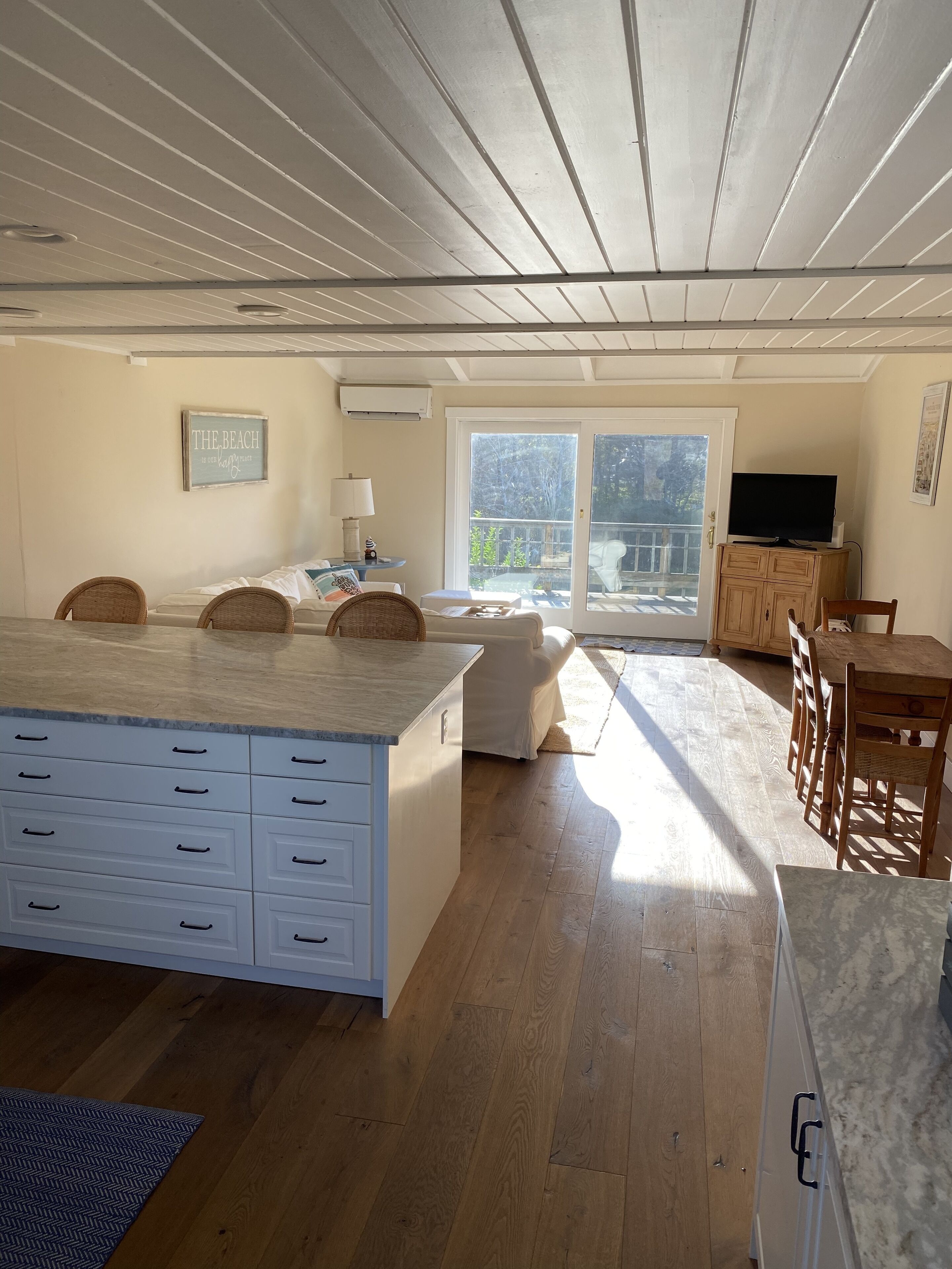 Enjoy beautiful Madaket beaches and sunsets, close to popular island restaurant!