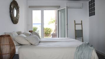 6 slaapkamers, een strijkplank/strijkijzer, gratis wifi, beddengoed