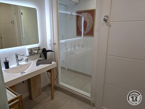 Dusche