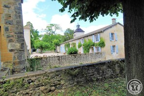 Property grounds - Gîte du Château de la Terrière (CERCIE)