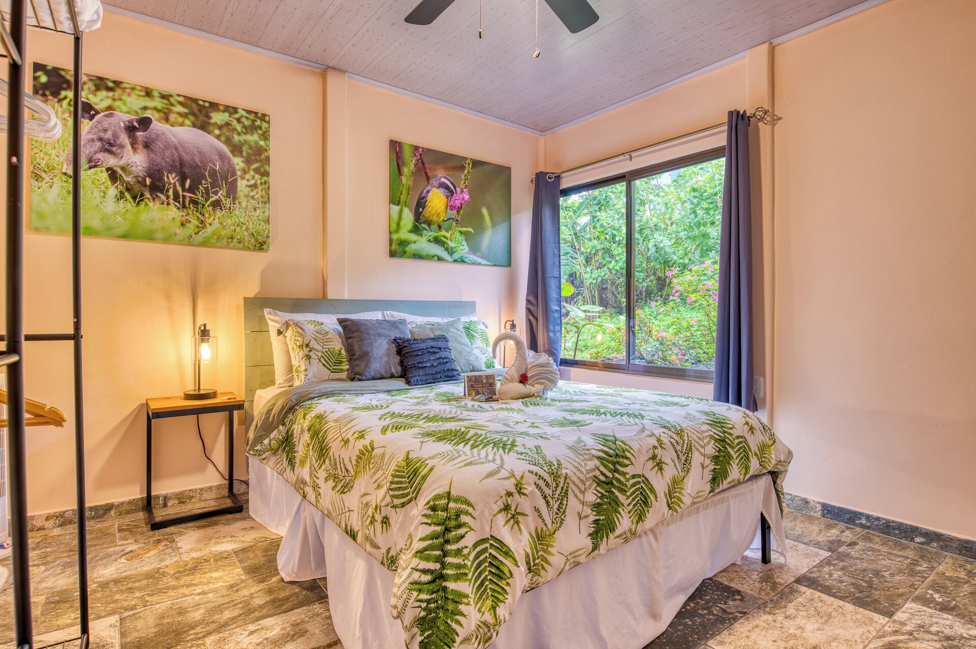 2 chambres, bureau, fer et planche à repasser, Wi-Fi gratuit