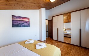 2 makuuhuonetta, vauvan matkasänky, ilmainen Wi-Fi, vuodevaatteet