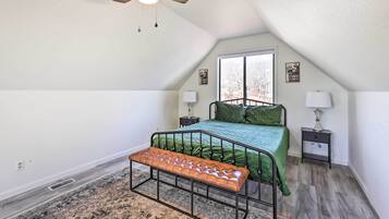 1 bedroom, iron/ironing board, travel crib, WiFi