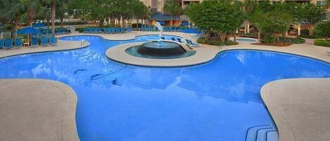 من حمّامات السباحة المغطاة، حمّام سباحة خارجي