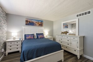 2 bedrooms, iron/ironing board, free WiFi, bed sheets - Beach Escape - 2 Bedroom Condo, steps to the beach. (St. Pete Beach)