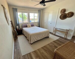 3 chambres, bureau, Wi-Fi gratuit, draps fournis