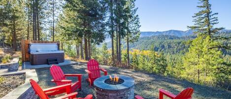 Bañera de hidromasaje al aire libre