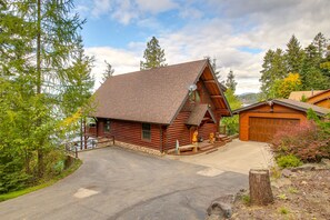 Exterior - Rustic Gotham Bay Cabin on Lake Coeur d'Alene (Harrison)