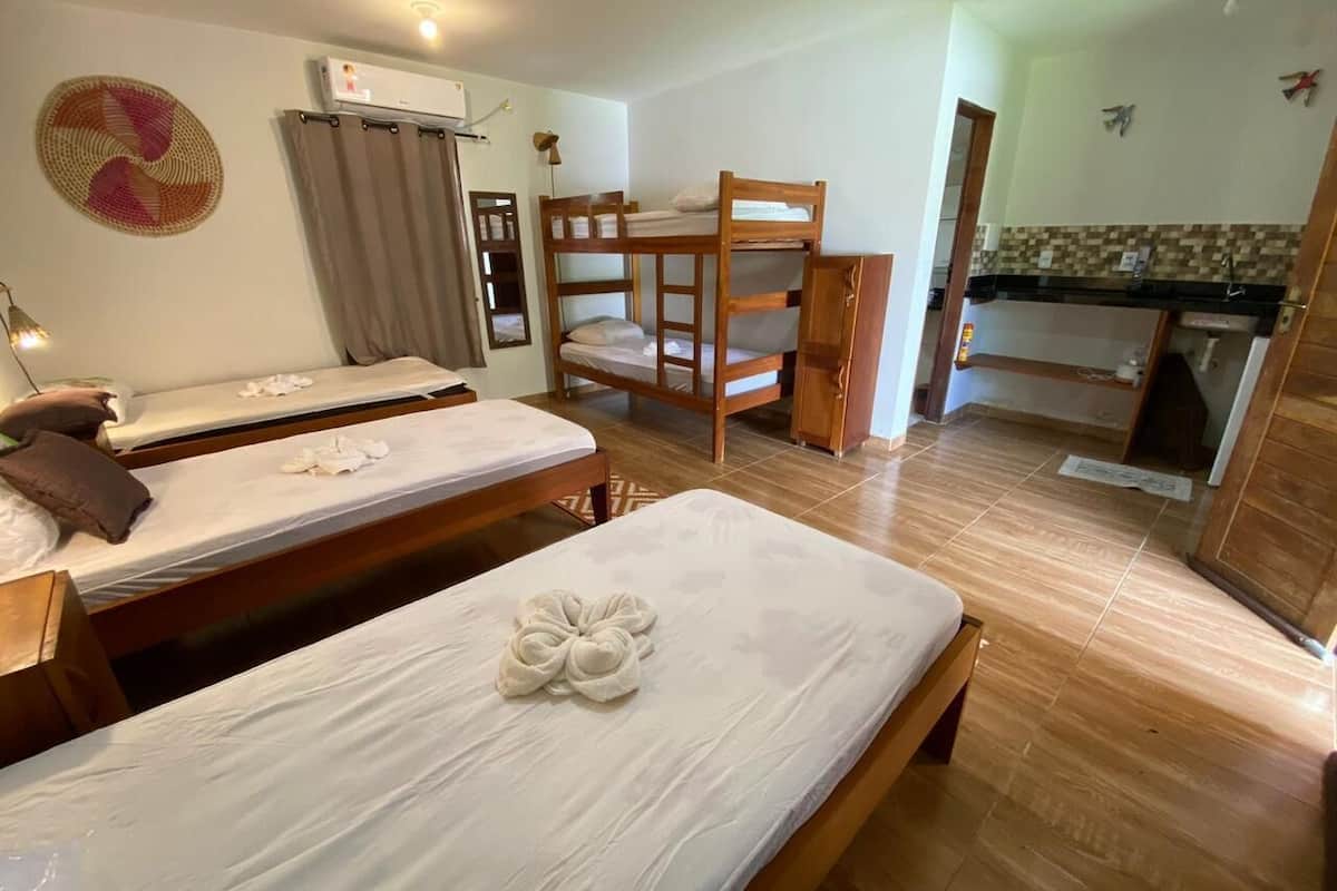 Grand Room | Free WiFi, bed sheets