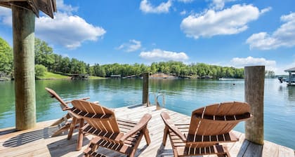 Lakefront Home with Hot Tub
