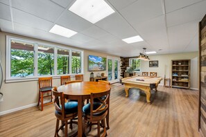 Spielezimmer