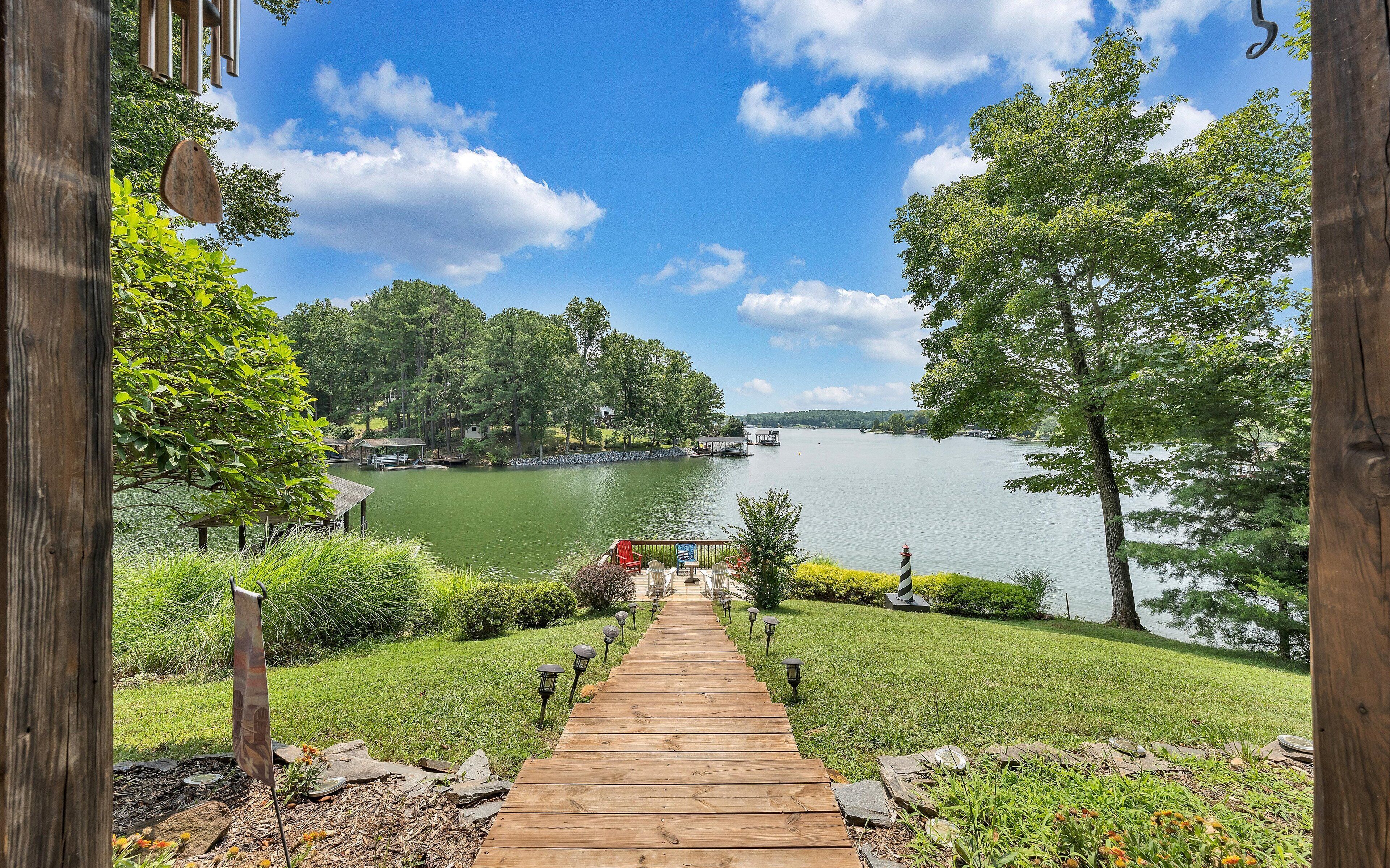 LAKE Lighthouse Landing: Lakefront Home with Private Dock