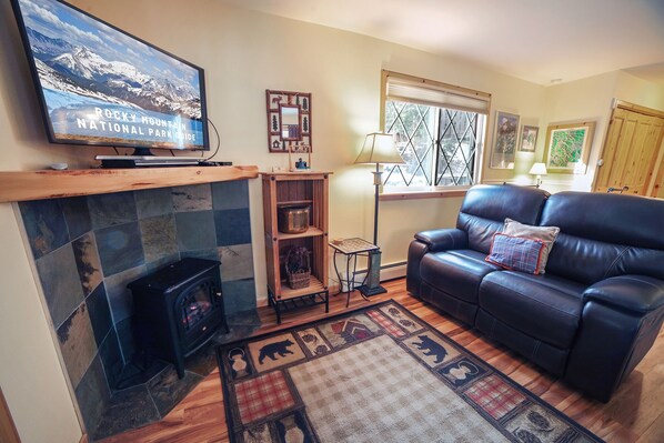 TV, DVD player