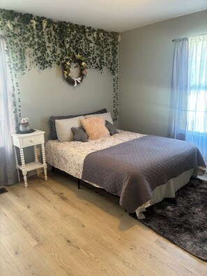 2 Schlafzimmer, Zimmersafe, Schreibtisch, kostenloses WLAN