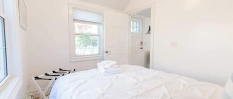 6 quartos, ferros/tábuas de passar roupa, Wi-Fi, roupa de cama