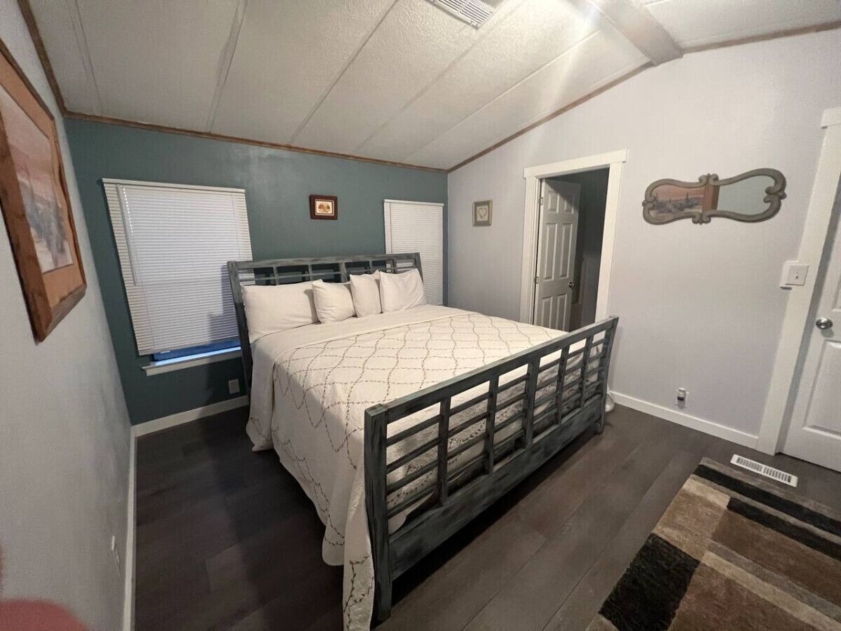 2 dormitorios, tabla de planchar con plancha, wifi y ropa de cama