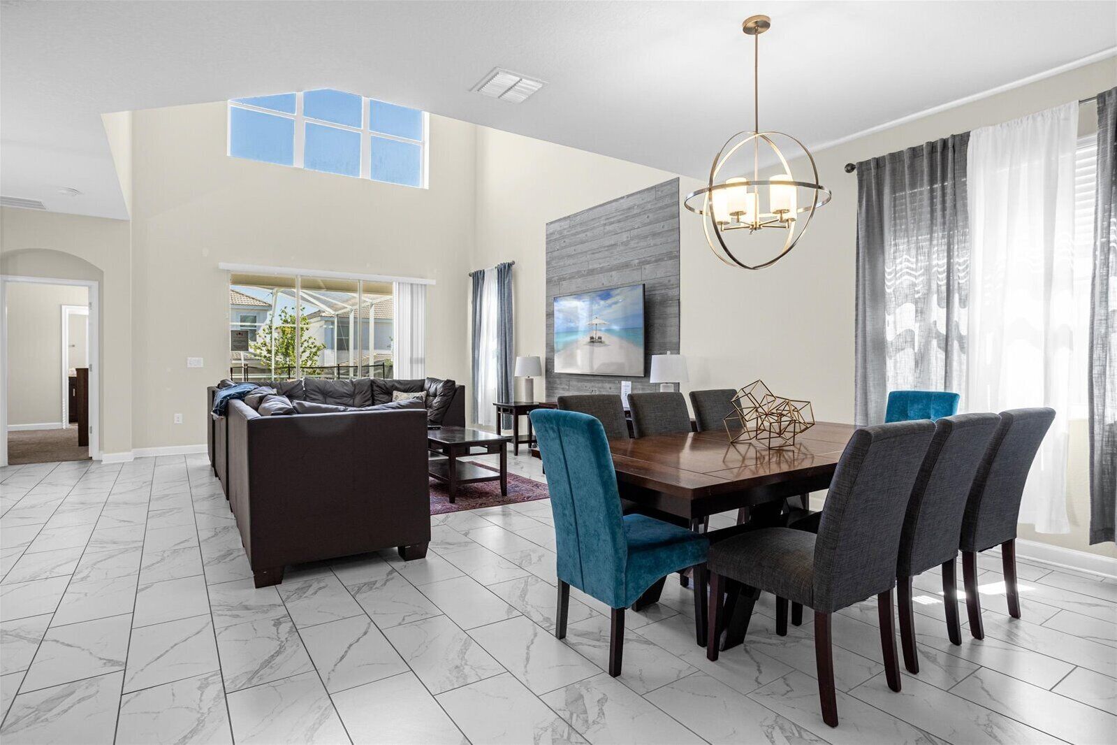 "Escape To Paradise: Luxurious Vacation Home In Davenport, Florida" - Davenport, FL