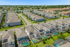 Exterior - "Escape to Paradise: Luxurious Vacation Home in Davenport, Florida" (Davenport)