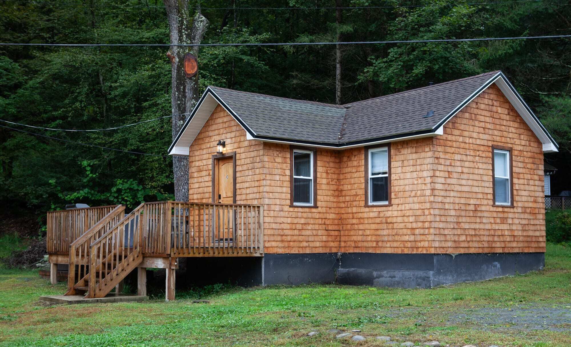 Charming cabin with Hot Tub, near Minnewaska