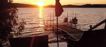 Kamaniskeg Lakehouse