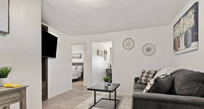 Suites on San Pedro - Unit B