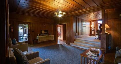 The Captains Quarters