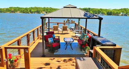 Tranquil Lake Cottage