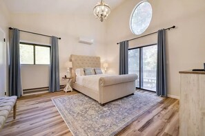 4 habitaciones, escritorio, wifi y ropa de cama 