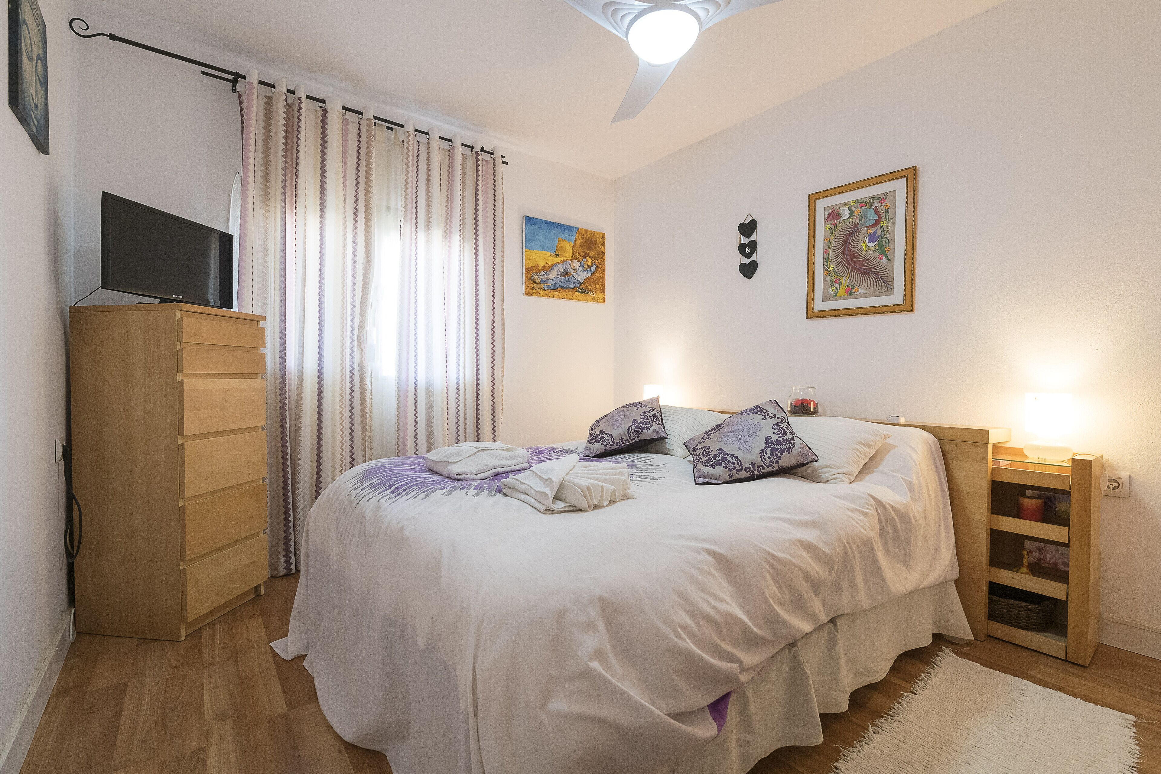 2 habitaciones, tabla de planchar con plancha y wifi gratis 
