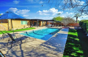 Pool - Sabino Vista Charming Quiet Home with Pool (Tucson)