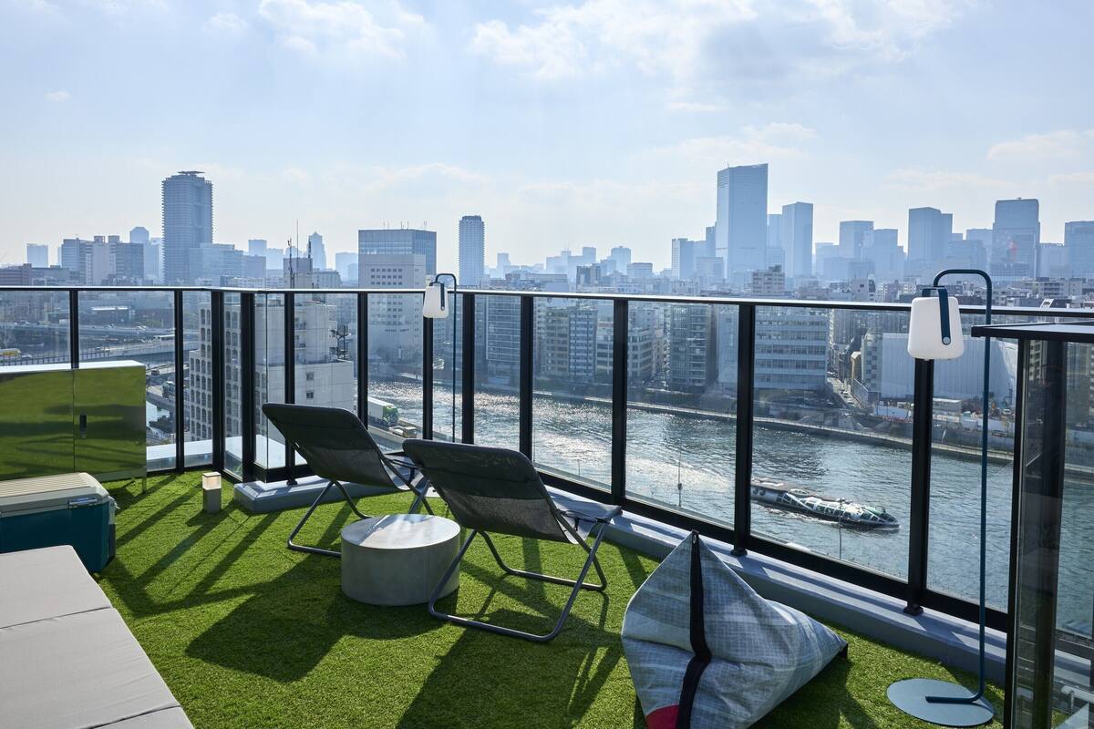Roof Top Bunk Bed Suite, Non Smoking | In-room safe, blackout curtains, free WiFi, bed sheets