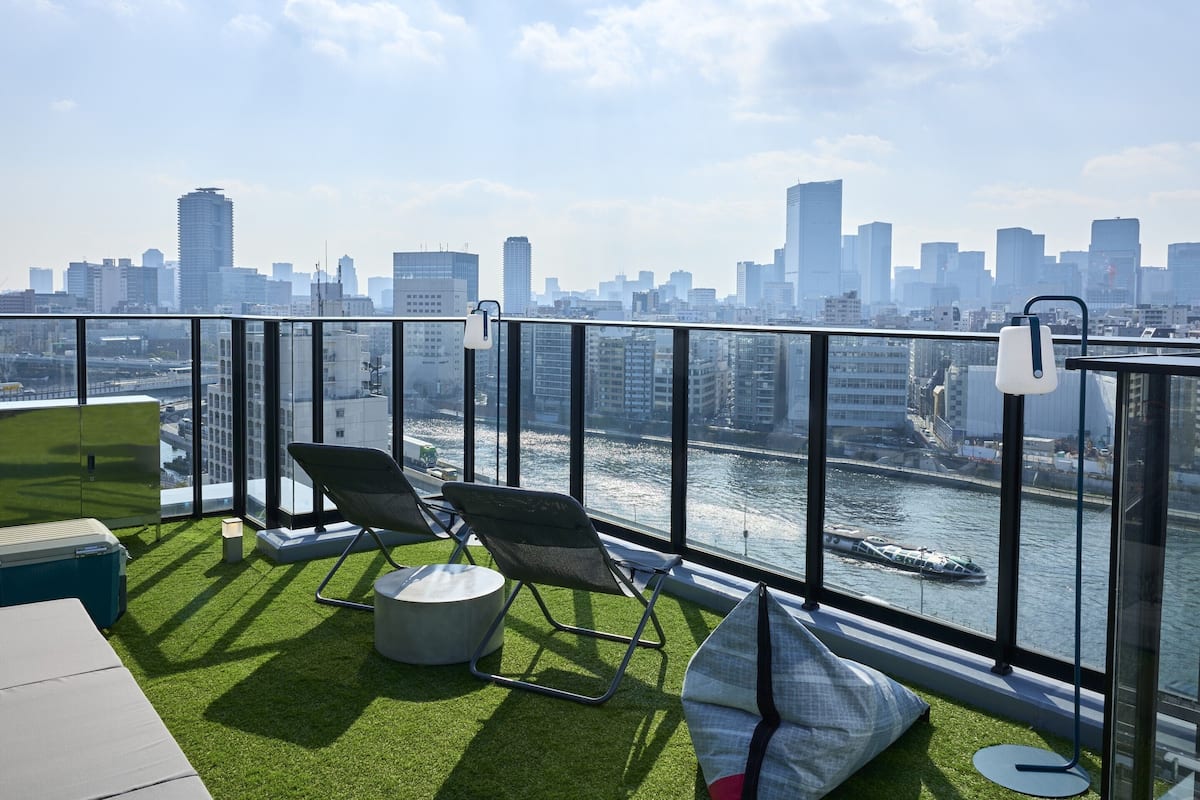 Roof Top Bunk Bed Suite, Non Smoking | In-room safe, blackout drapes, free WiFi, bed sheets