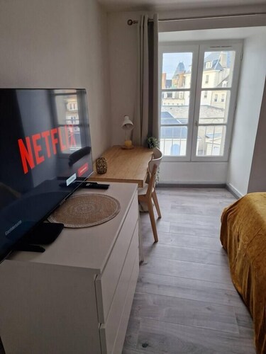 Appartment- Near Train Station - Free Parking