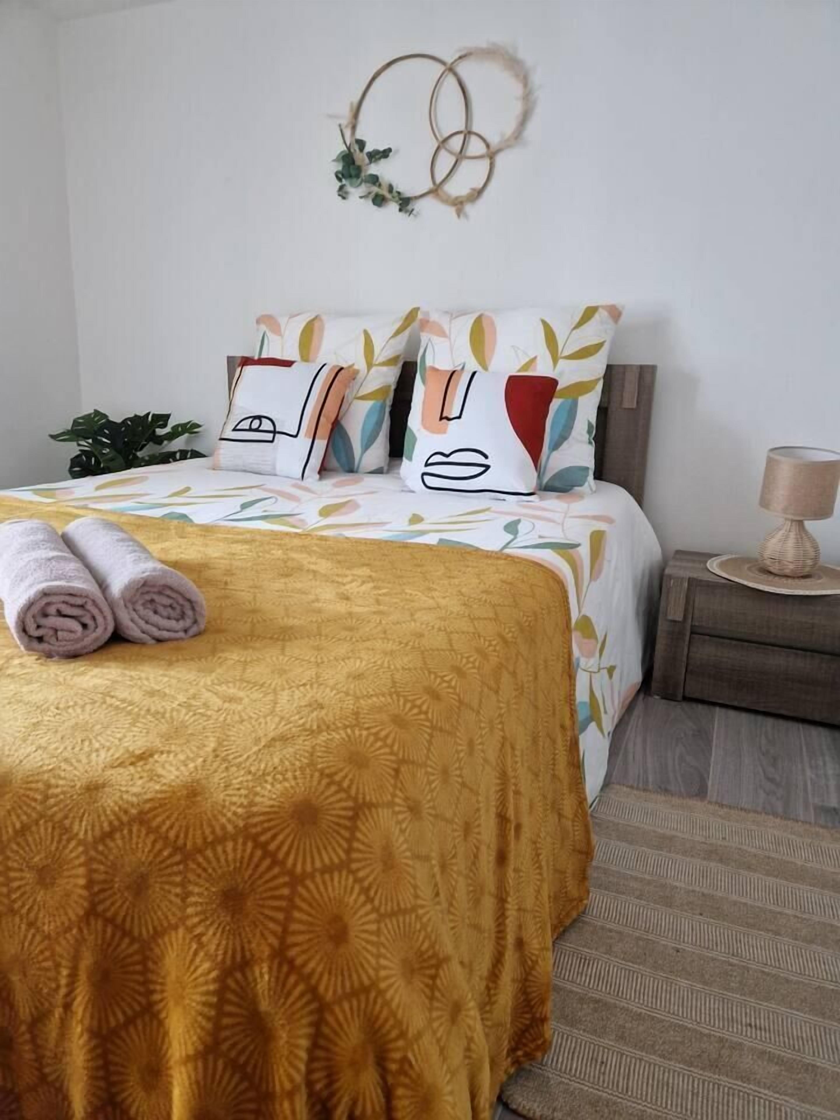 1 bedroom, WiFi, bed sheets