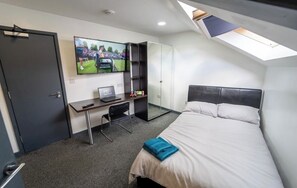 Bügeleisen/Bügelbrett, WLAN, Bettwäsche