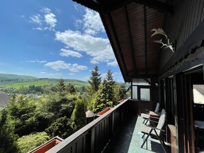 Property grounds - Holiday Home 'Balke' with Mountain View, Garden, Terrace & Wi-Fi (Hatzfeld)