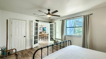 3 habitaciones, escritorio, cuna de viaje y wifi gratis