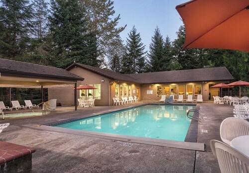 2 Bedroom Resort in the Mount Hood Mountains - Sleeps 6!