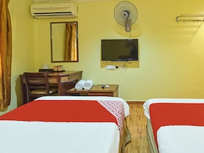 Deluxe Twin Room - Hotel Sri Bintang (Gerik)