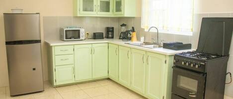 Lägenhet | Eget kök | Kylskåp, mikrovågsugn och ugn