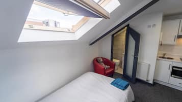 开间 | 熨斗/熨衣板、免费 WiFi、床单