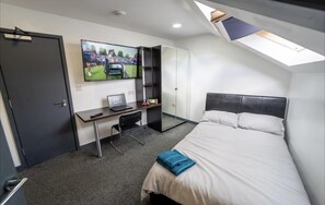 Studio | 1 bedroom, iron/ironing board, free WiFi, bed sheets