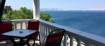 4****Apartman "Ana" Nr.1 - beach/bay, fantastic view of the sea & islands