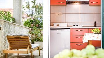 Apartment (One Bedroom Apartment with Terrace) | Property entrance