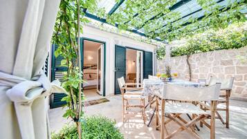 Studio (Studio Apartment with Terrace) | Ulkopuoli
