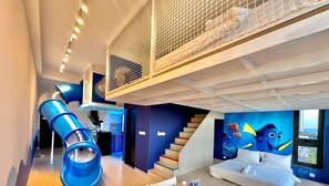 Finding Nemo Family Homestay Near Legoland w Slide | Individually decorated, individually furnished, desk, laptop workspace - Sunway GRID by SR Home (Iskandar Puteri)